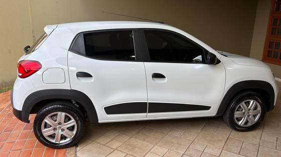 RENAULT KWID 1.0 12V SCE FLEX ZEN MANUAL RENAULT KWID 1.0 12V SCE FLEX ZEN MANUAL